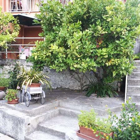 Ai Tre Limoni Bed and Breakfast Varazze Eksteriør billede